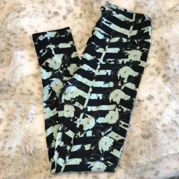 LulaRoe Fashion Leggings OS - Picture 5 of 5